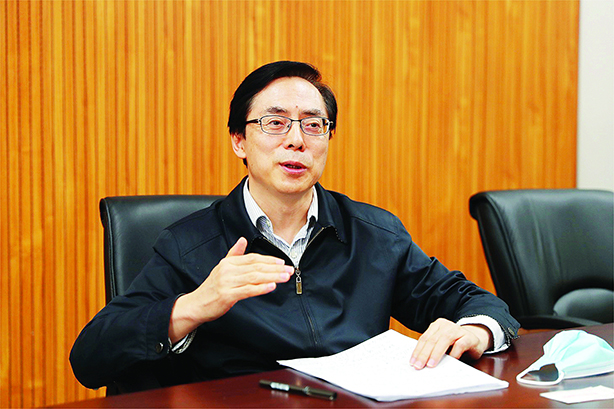 坚守战略布局   抢占未来产业制高点